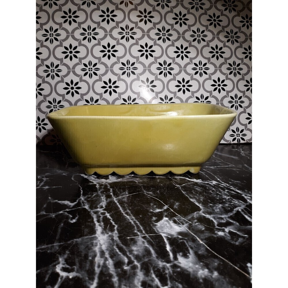 1950s Shawnee #163 pottery planter